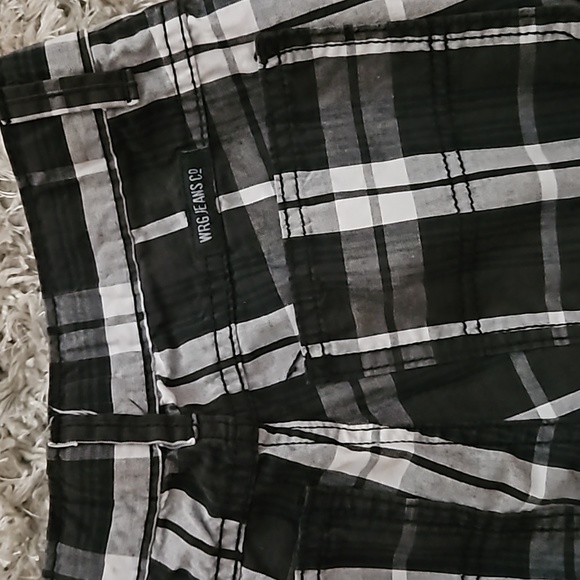 Boys Wrangler Cargo shorts size 12 regular - Picture 2 of 4